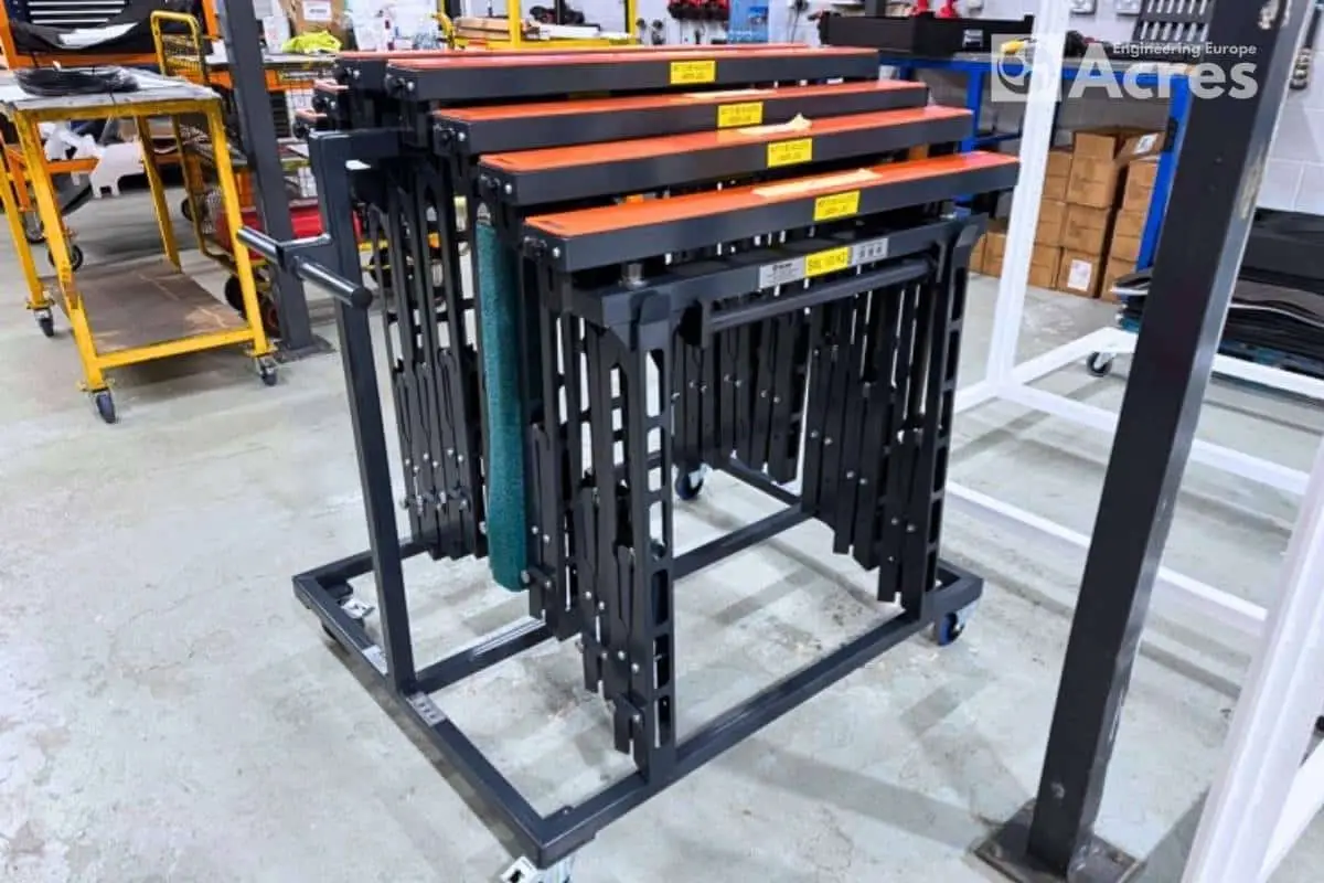 equipamiento carga caballetes industriales custom acres engineering (5)